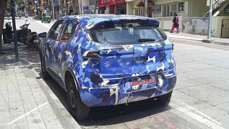 The Vinfast VF5 has been spotted undergoing tests in India. Featured Image